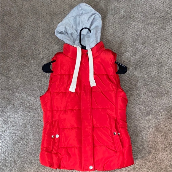 Vest - Picture 1 of 2